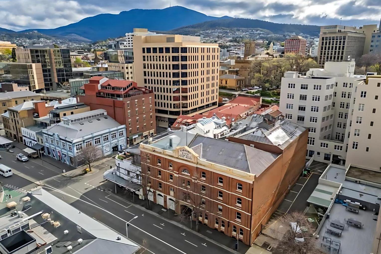 Gibson Mill Waterfront Loft - 303 * Hobart